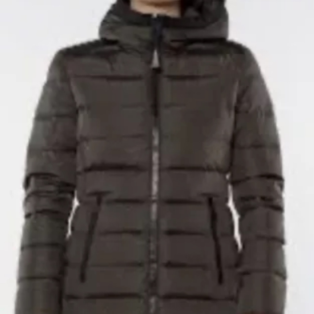 Moncler Orophin Black Down Coat Size 1/Small With Tags